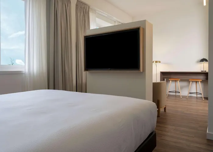 Doubletree By Hilton Sittard