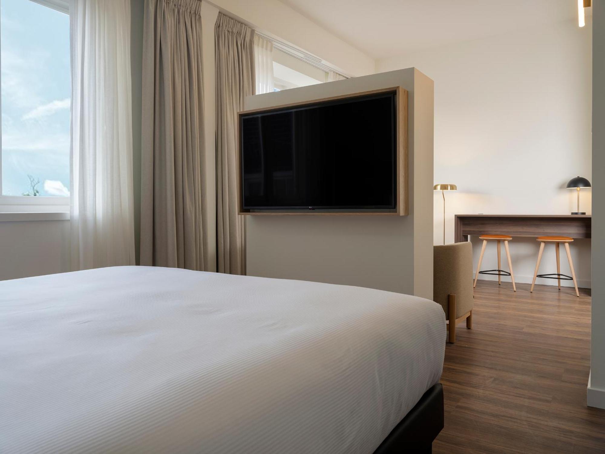 Doubletree By Hilton Hotel