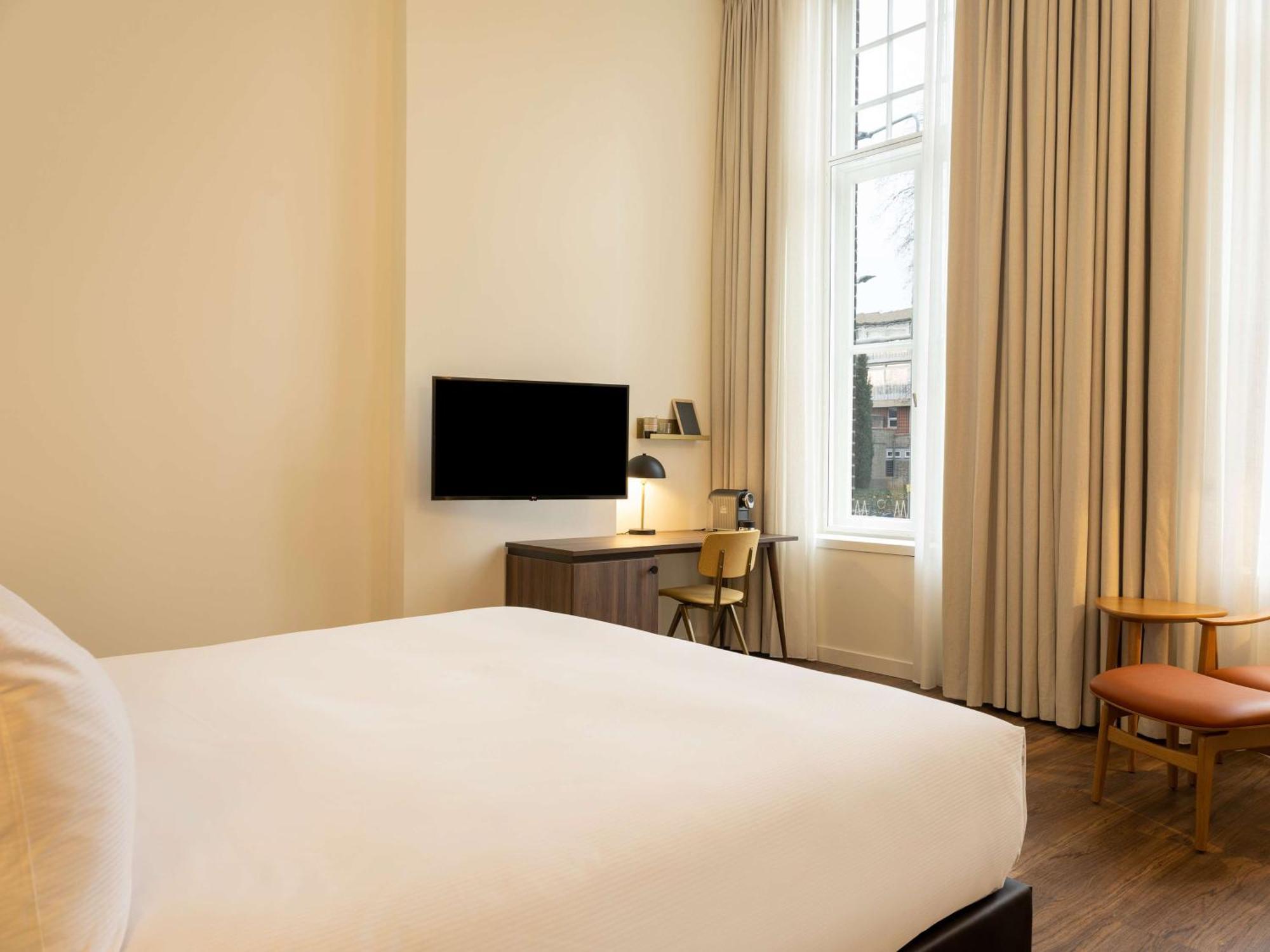Doubletree By Hilton Hotel